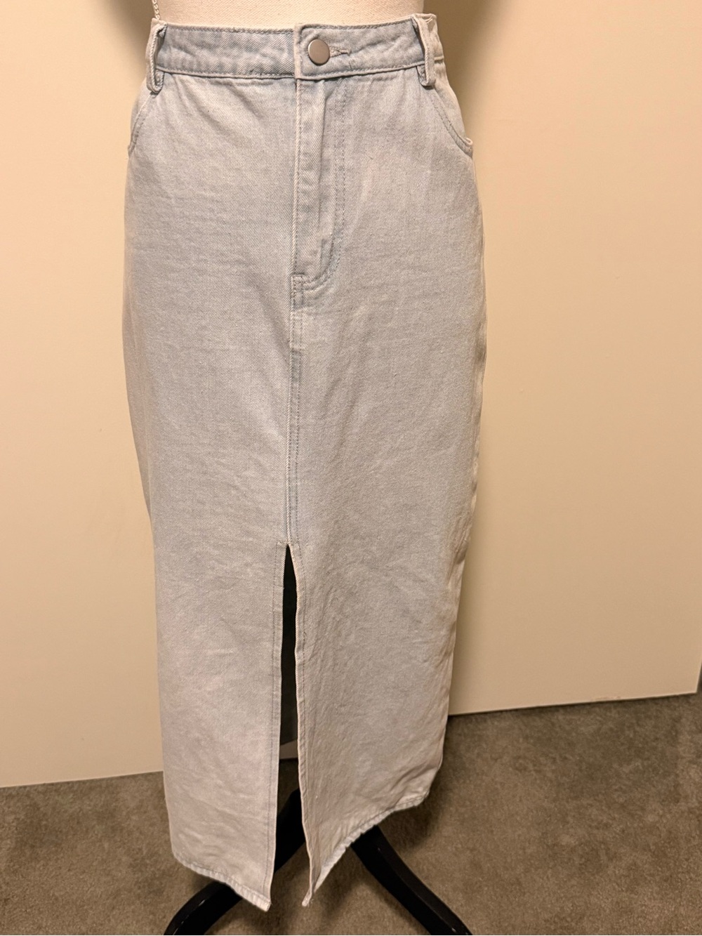 Le Lis Denim Midi Skirt Size M